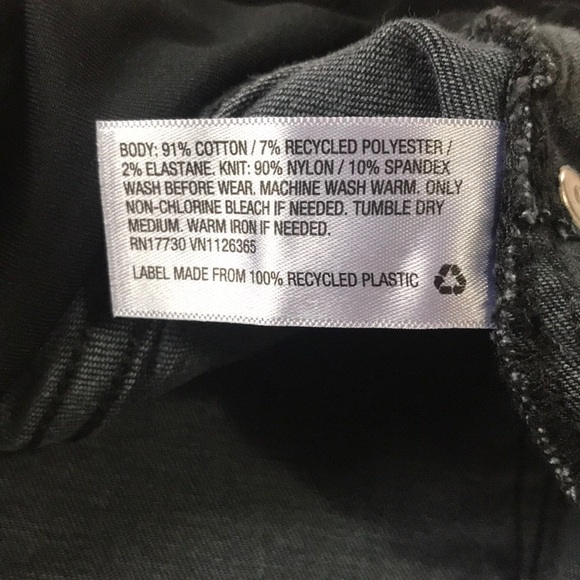 Isabel Maternity Black Midi Shorts - Picture 6 of 6